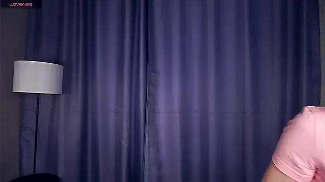 EdaKirkIin — Suck fingers like..