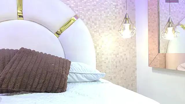 emmy_rose25 — Private on StripChat