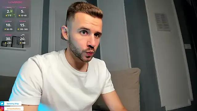 EnriqueBarberry — cumSHOW :<