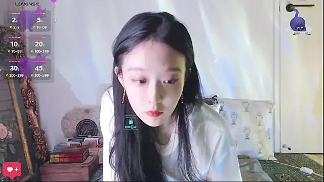 Etherealcat33 — Freechat on StripChat