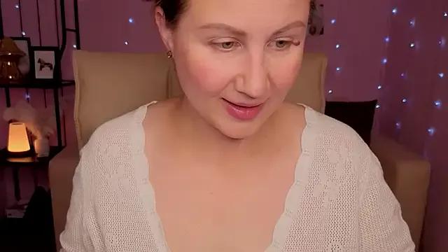 Helens_love on StripChat