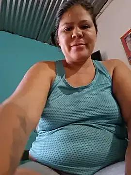 hotmom33 — TWO OPEN PUSSIES