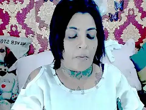 Indiancatz2 on StripChat 