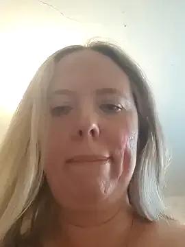 Irina3718 on StripChat 