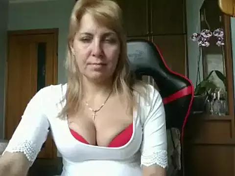 IrinaB1 on StripChat 