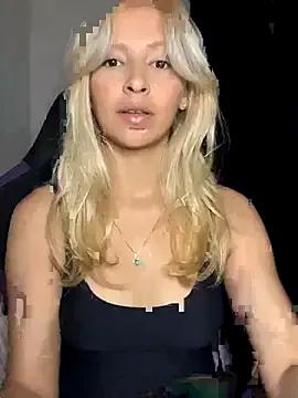 jujubinhahot on StripChat 