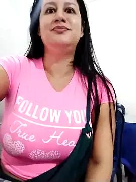 keilymadam — Take off my bra