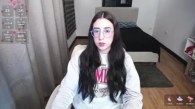 KittyCute- on StripChat 