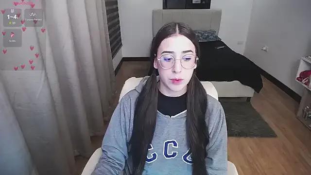KittyCute- on StripChat 