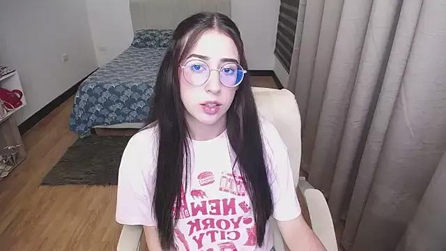 KittyCute- on StripChat 