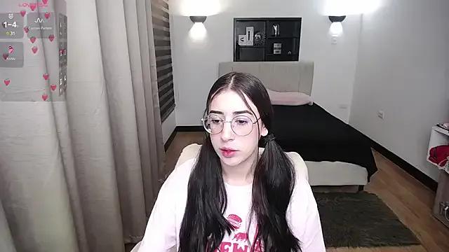 KittyCute- on StripChat 