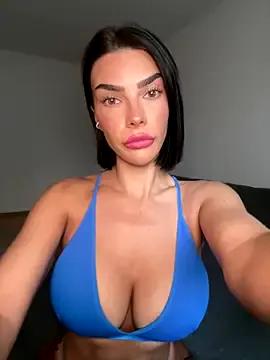 krissiswrld- on StripChat