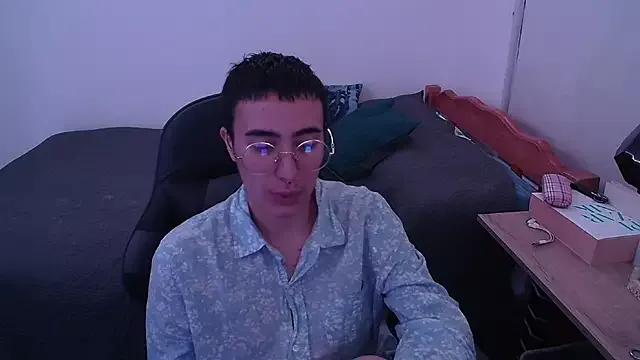 Liil_cat on StripChat 