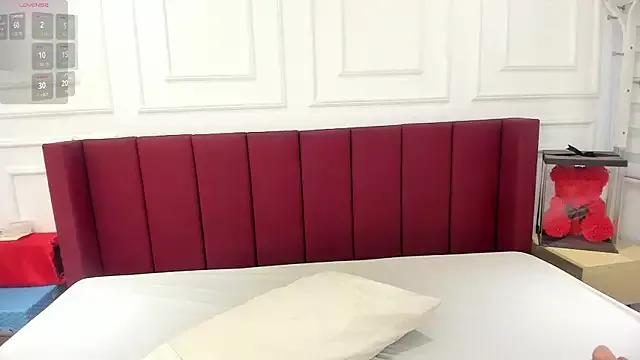 Lilymonroee on StripChat 