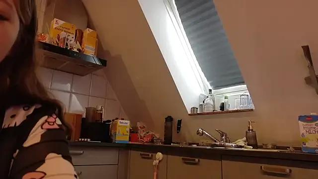 LittleChaosQueen on StripChat 