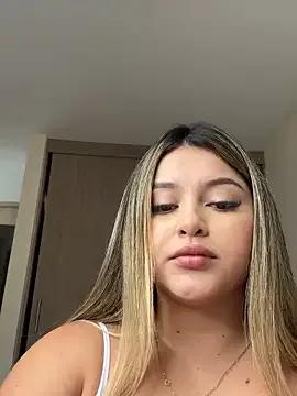lunablossom_ — Freechat on StripChat