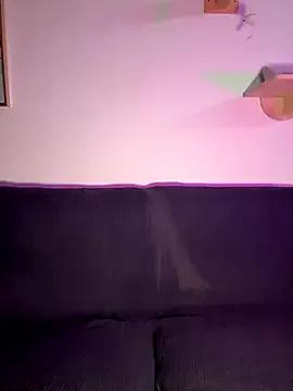 MileySummer on StripChat