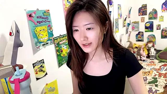Moonlight-23 on StripChat 