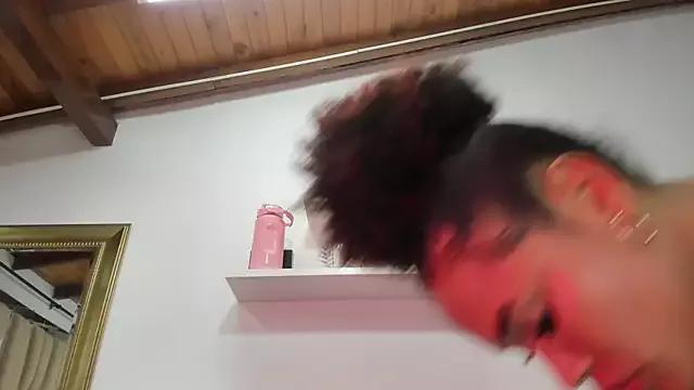 naia_blessed on StripChat 