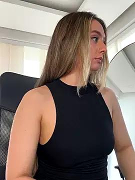 nicollefiorett — Spank me x20