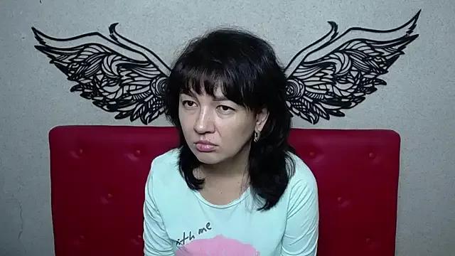 SelenaFly on StripChat 