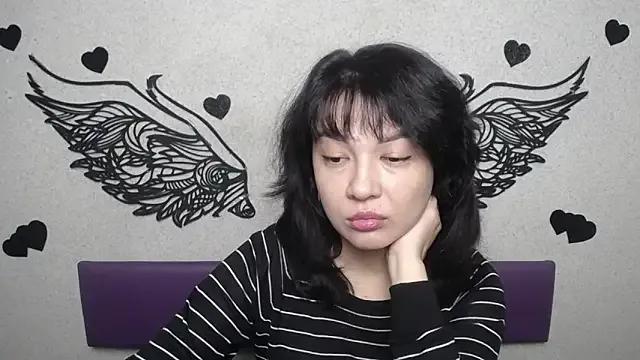 SelenaFly on StripChat 