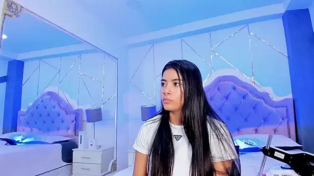 SelenaStonne on StripChat 