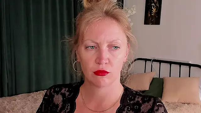 sugamomy — Make my pussy wet