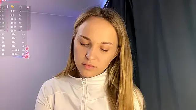 TanekaBoitel on StripChat