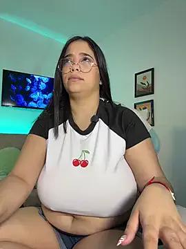 tati_reyess — creamie pussy