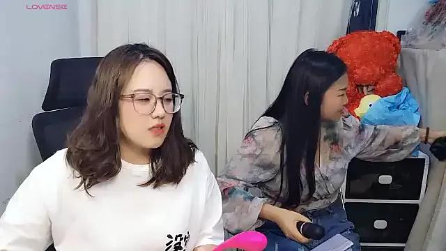 YY-Felicia on StripChat 