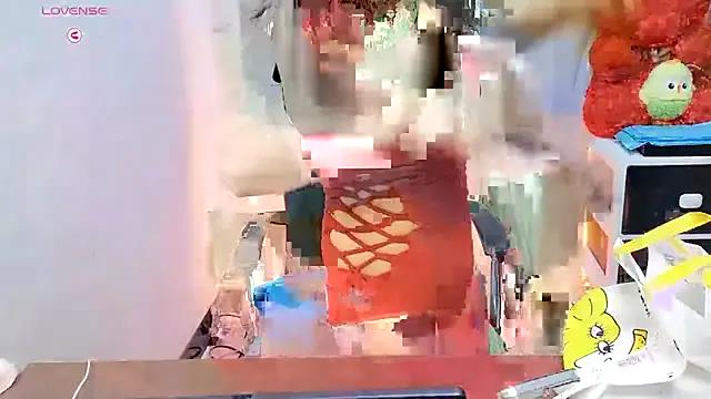 YY-Felicia on StripChat 